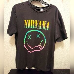 New NIRVANA Rainbow Smiley Black Short Sleeve T-Shirt